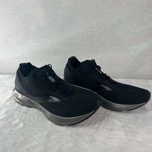 Size 10 brooks for men